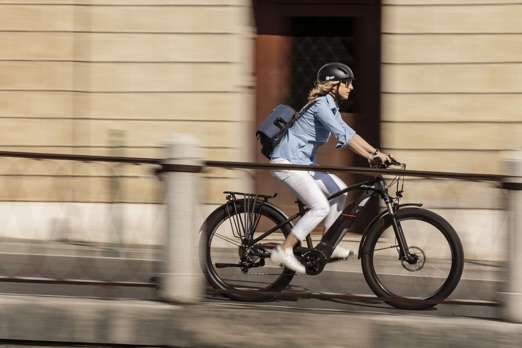 Fantic sevendays 2021 bicicletta elettrica da città urban.